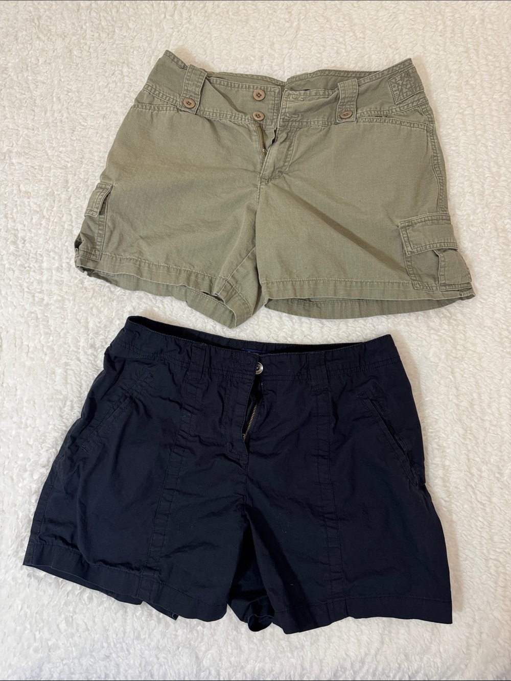 Reitmans Olive & Black Women's Cargo Shorts Duo